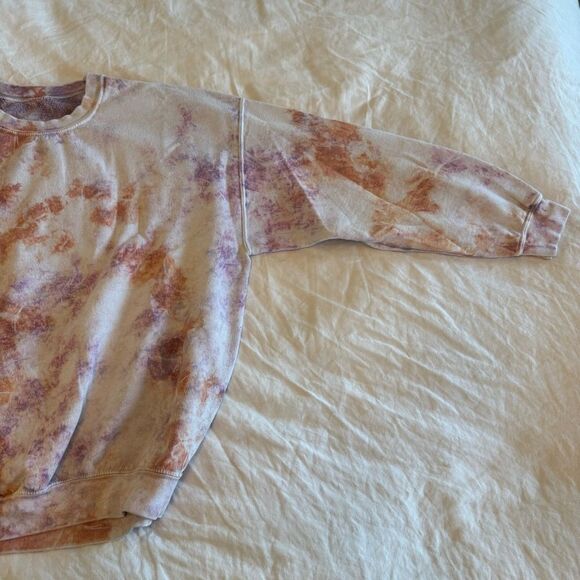 Urban renewal tie dye crewneck - Picture 4 of 7